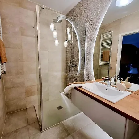 Apartment Goldene Sonne Bridge &