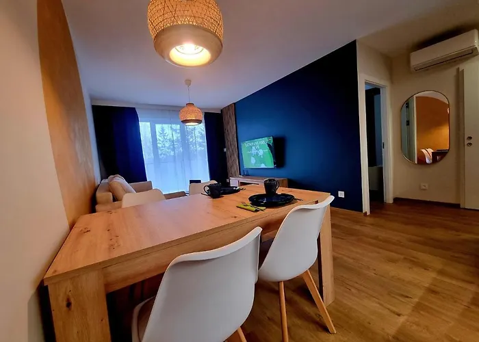 شقة Goldene Sonne Bridge & *