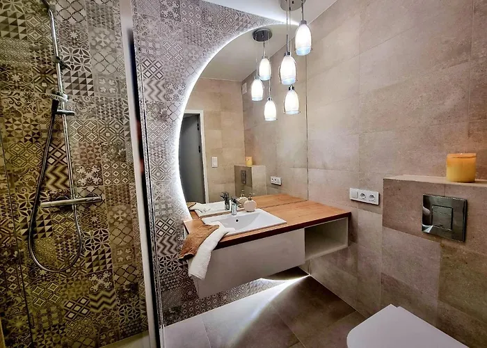 Goldene Sonne Bridge & شقة